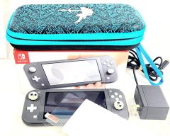 Console de jeu Nintendo Switch lite avec etui protecteur et film de protection pour ecran
