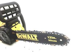 Scie a chaine a batterie